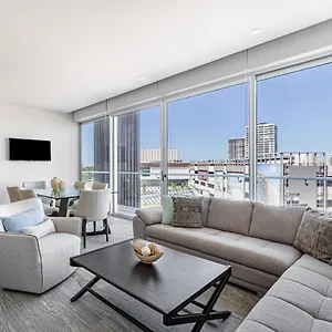 Luxury 3br Condo* Rooftop Pool, Near The Apartment