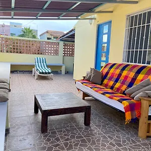 Casa Kini En Проживание в семье